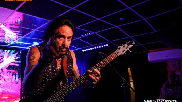MARCO MENDOZA
Cherrydon, Penne Sur Huveaune, FRANCE, 10/10/2022
Florent "MrCrash" B.